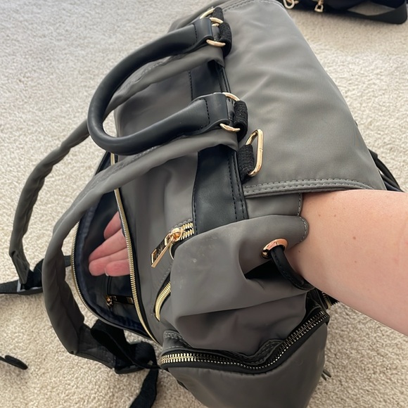 Hafmall Gray Nylon Gender Neutral Diaper Bag Backpack NWT - Picture 6 of 7